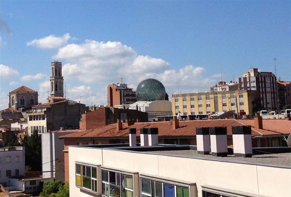 Hostal Sanmar Figueres  Kültér fotó