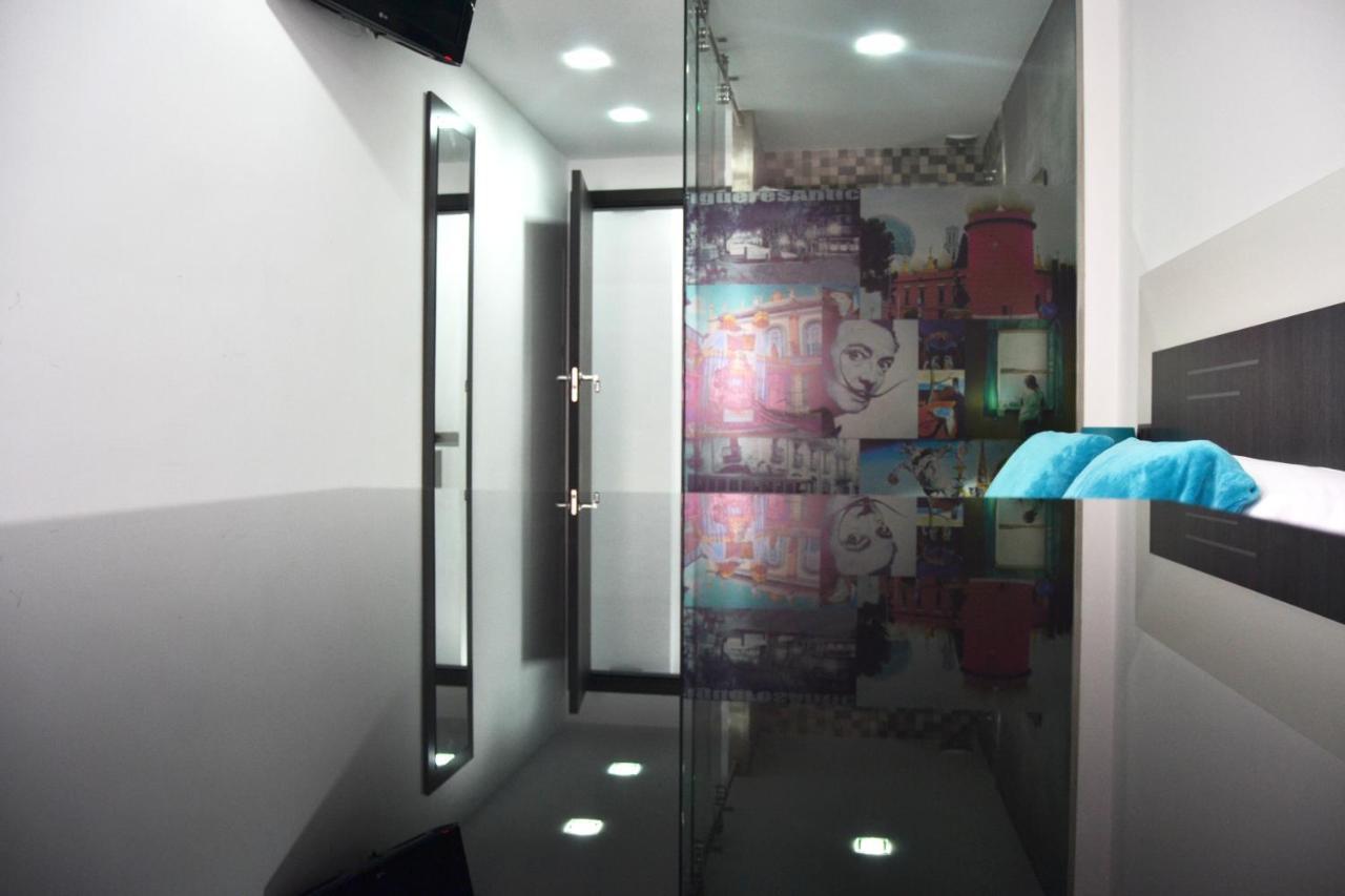 Hostal Sanmar Figueres  Kültér fotó